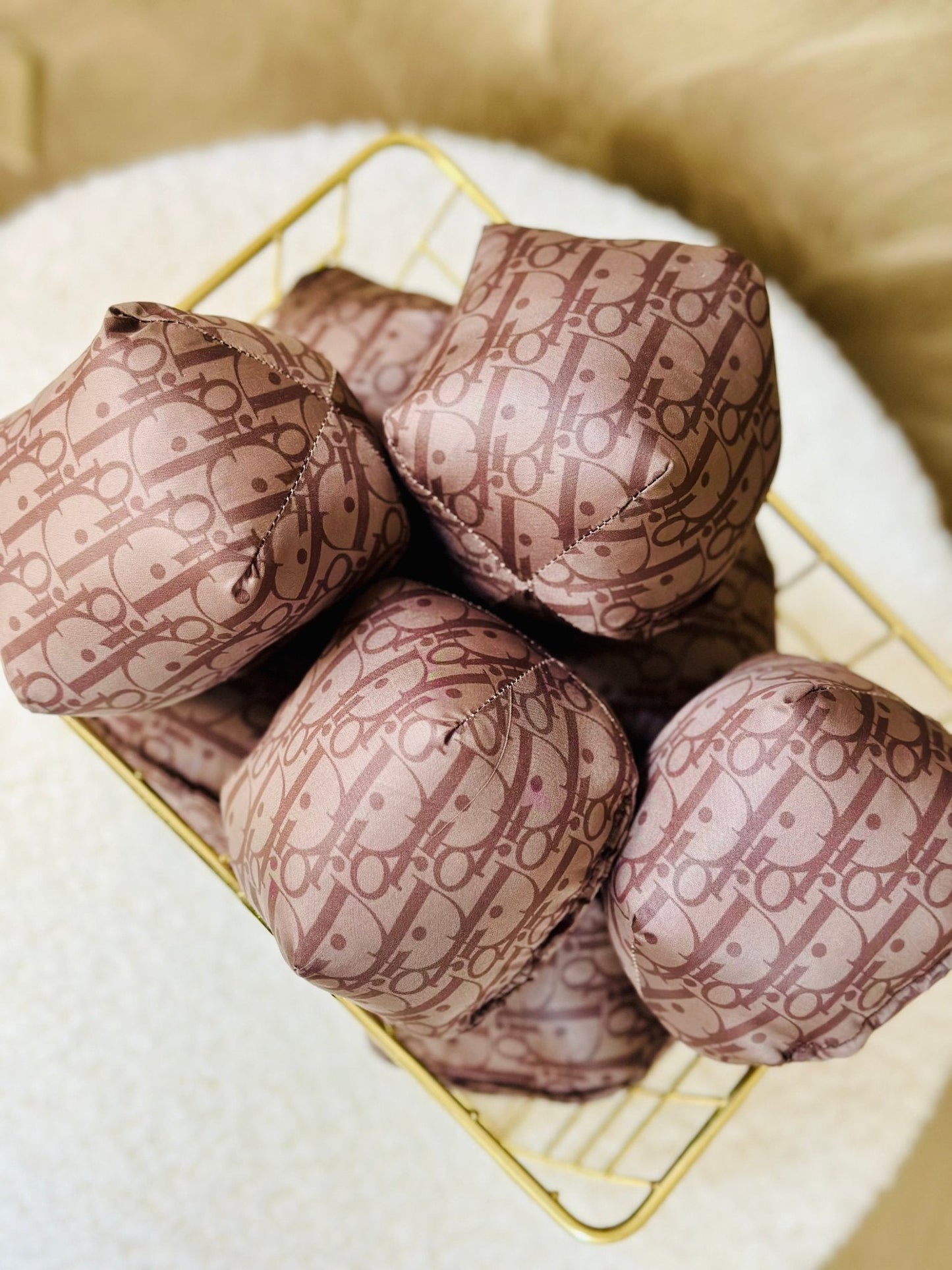 DD Speelgoedbal Bruin - Golden Poms