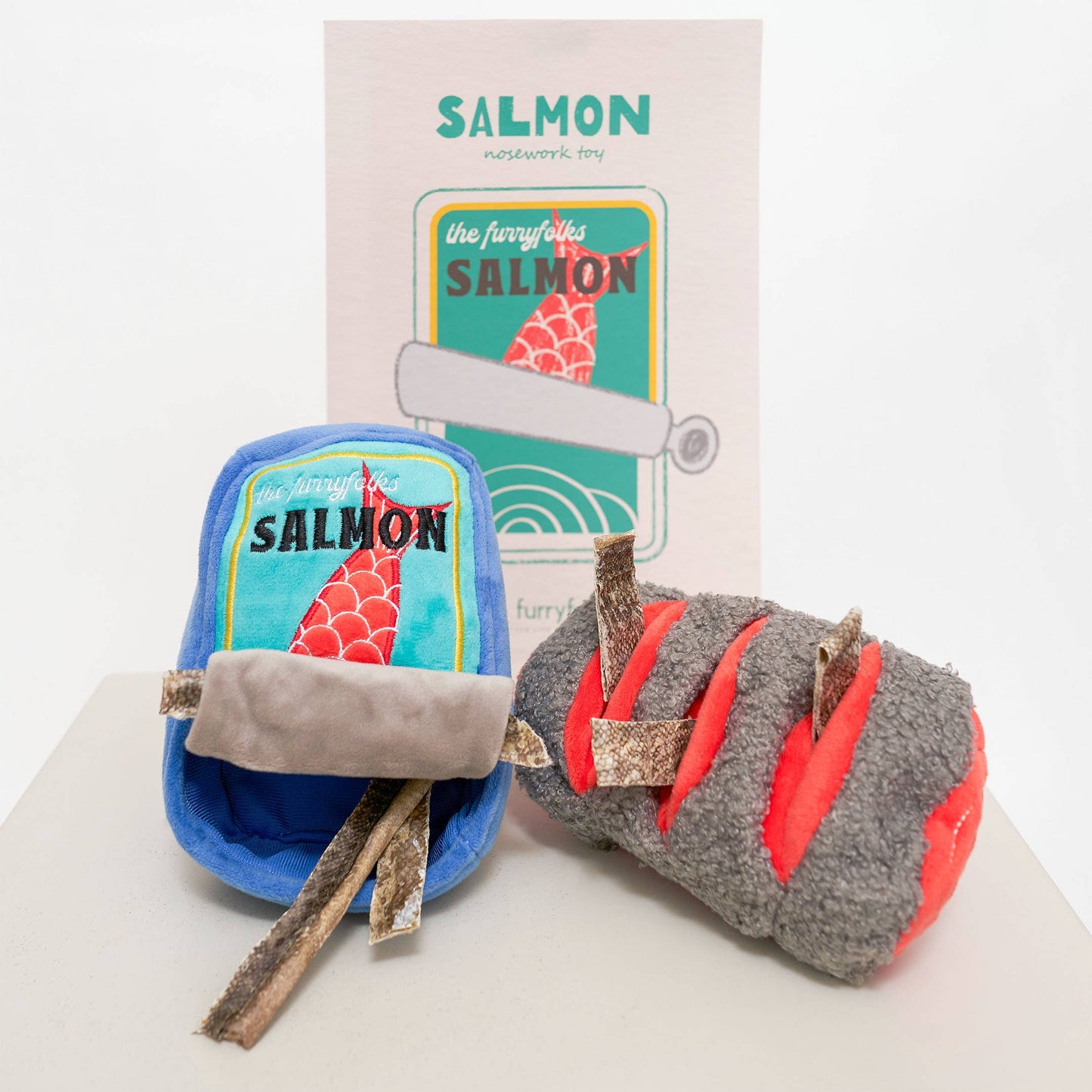 The Furryfolks | Snuffelspeelgoed - Zalm uit blik