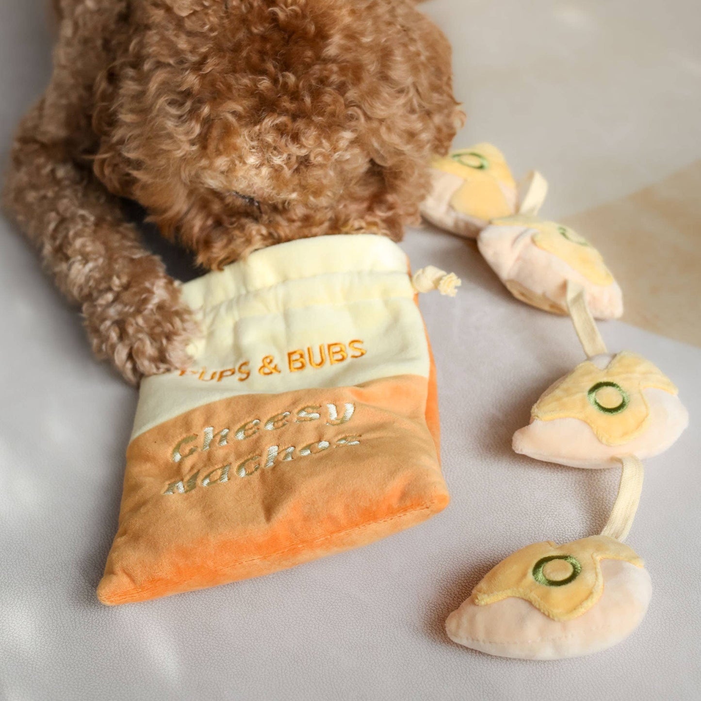 Pups & Bubs - Cheesy Nachos Neuswerk-verrijkingsspeeltje | Snuffel | Pieper