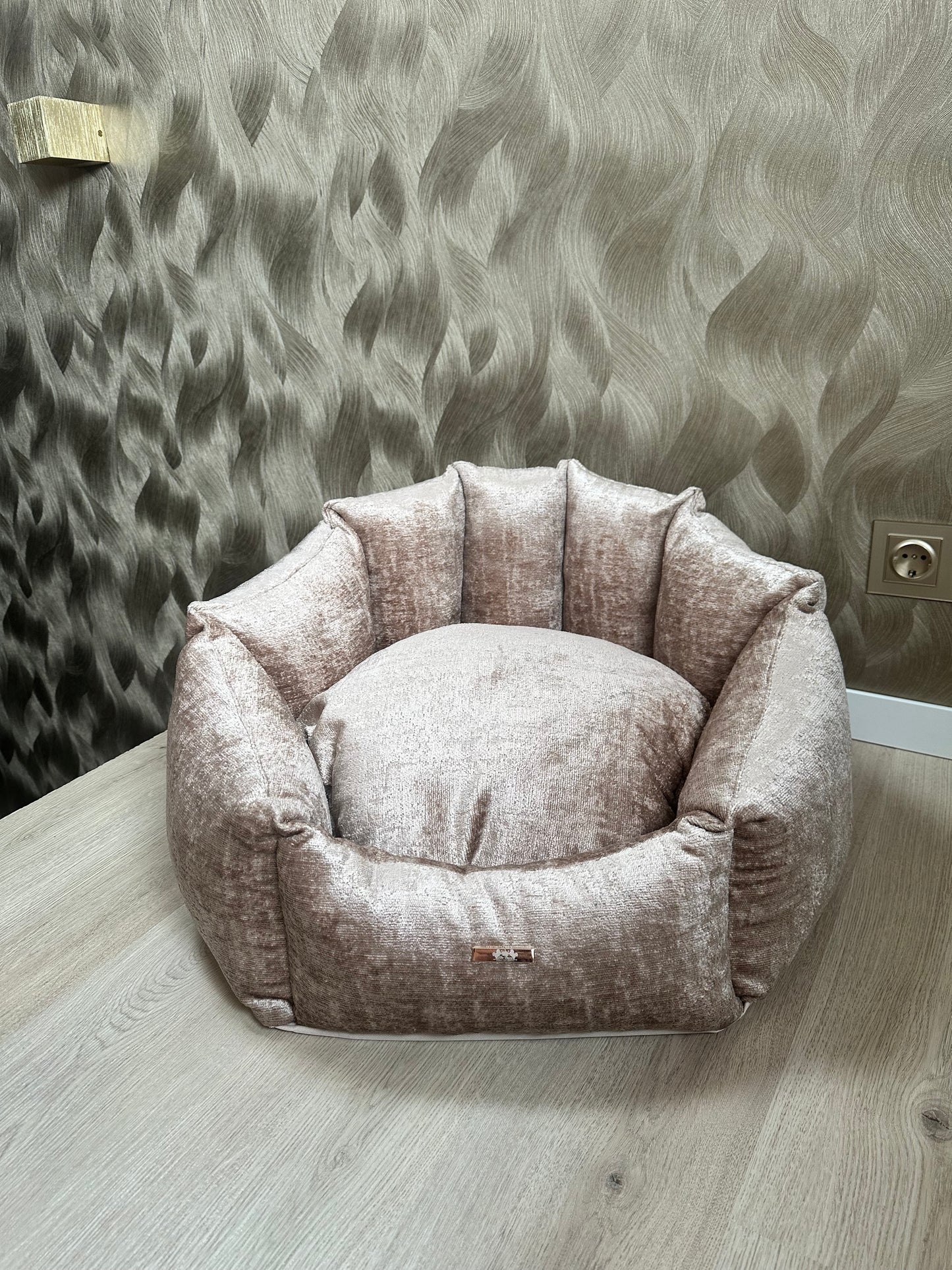 Elite Puppy | Shell Mand Soft Velvet Beige
