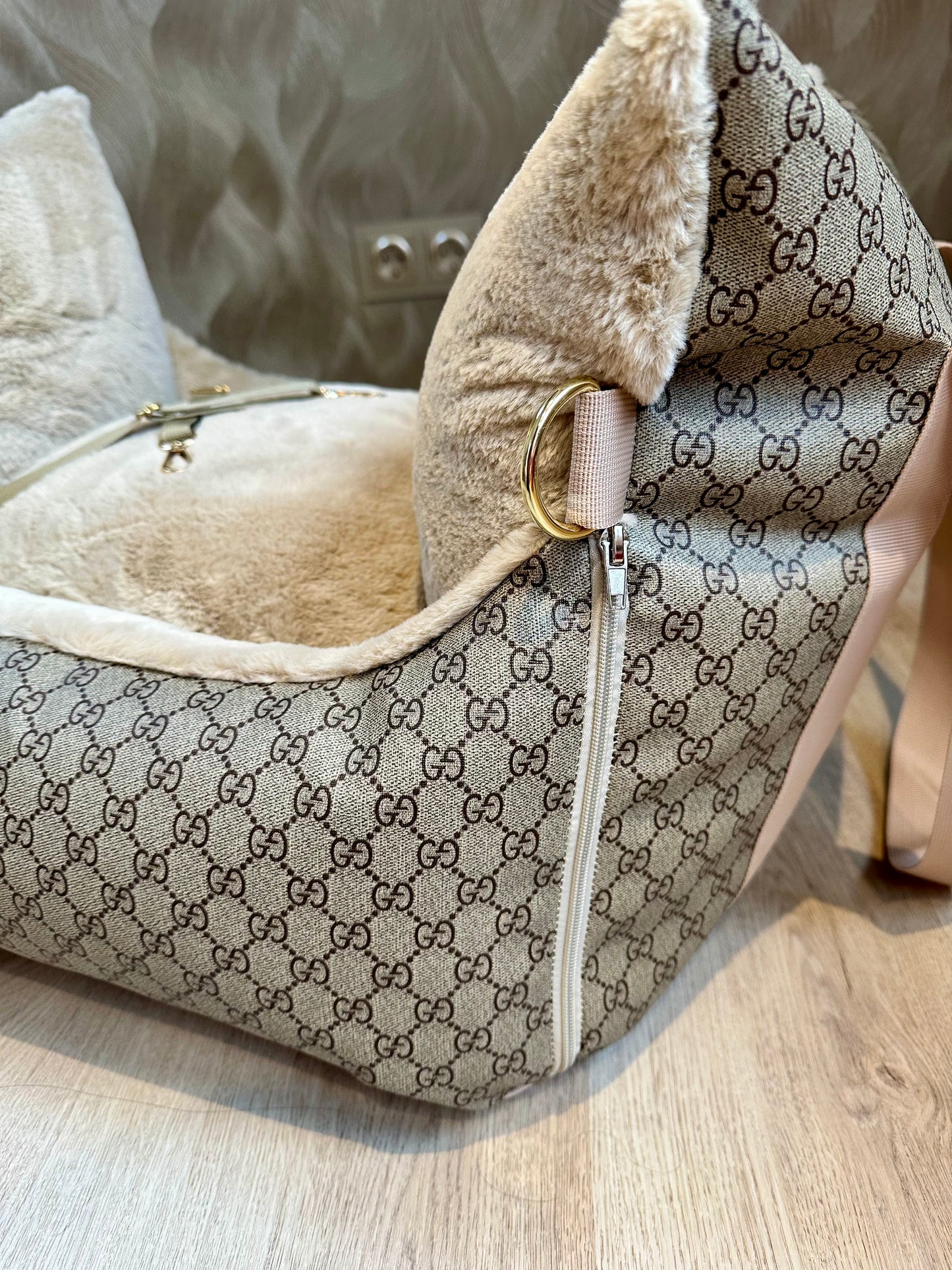 Autostoel / Reismand GG print Leather