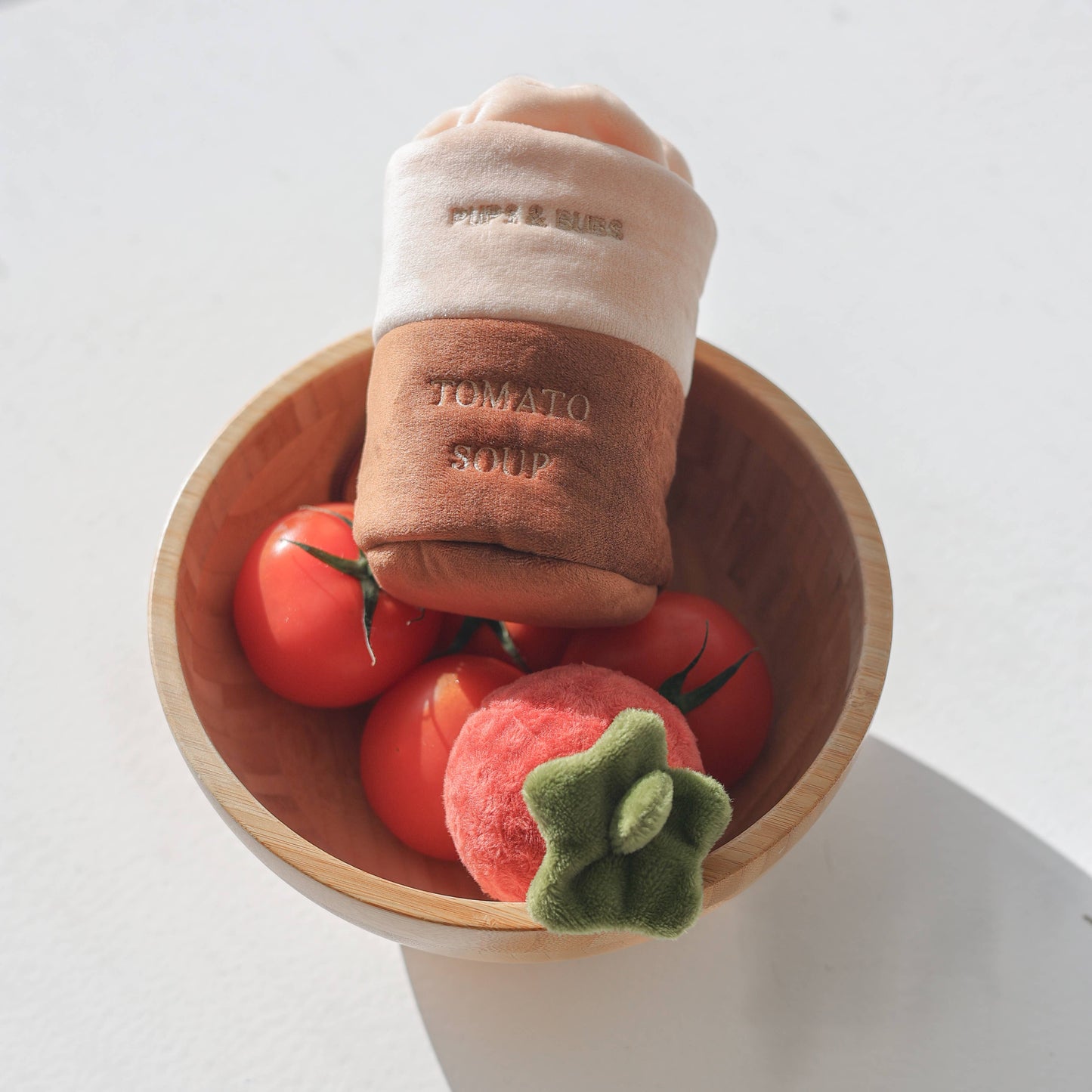 Pups & Bubs - Tomatensoep Nosework Enrichment Toy | Snuffel | Squeaker