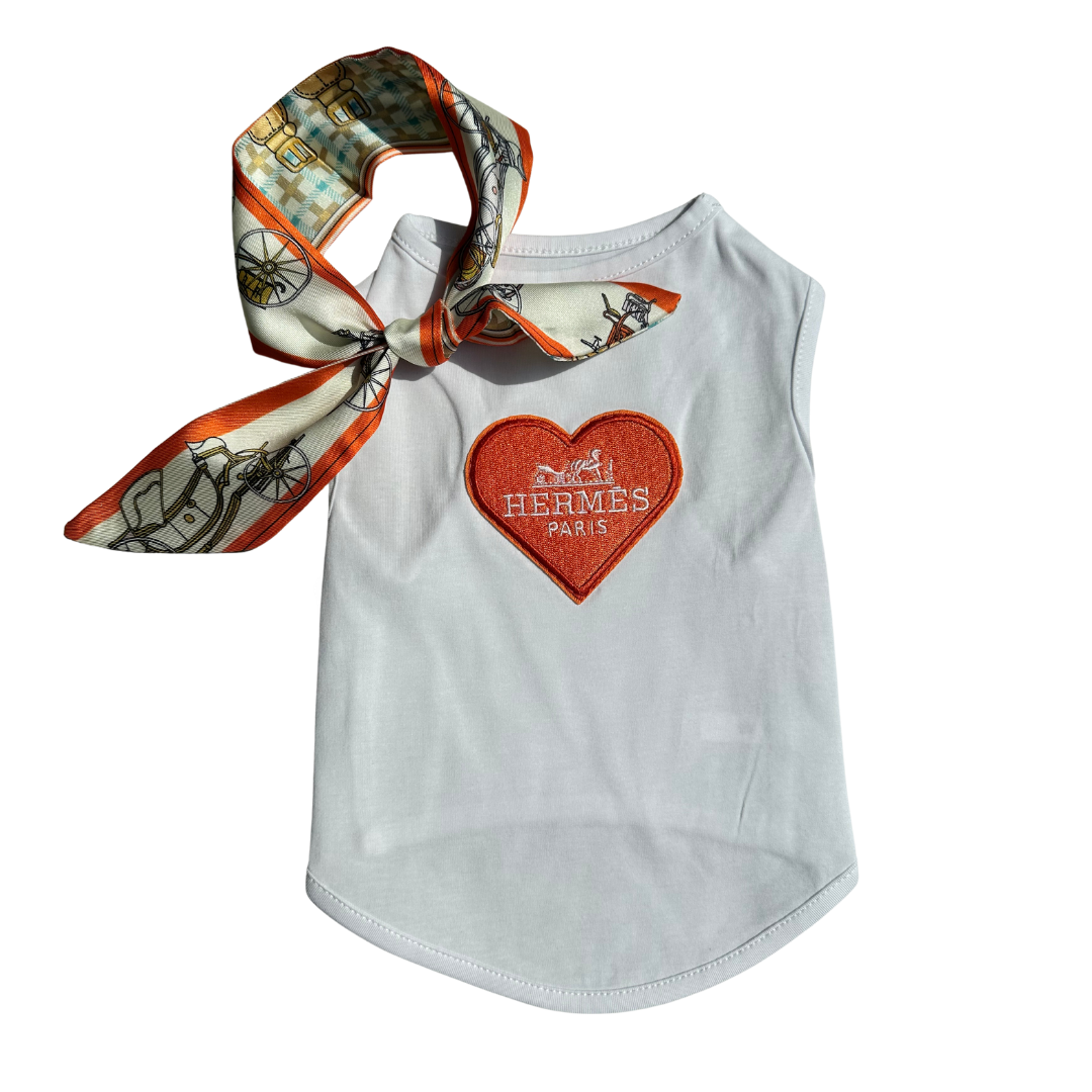 Luxe Hondenshirtje met Geborduurd Oranje Hartje & Bijpassend Sjaaltje - Wit