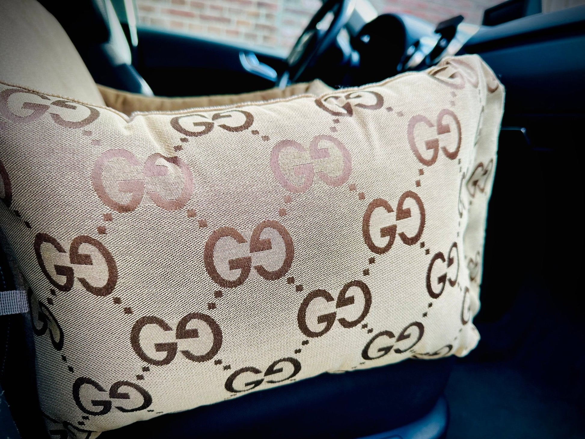 Autostoel GG print Beige - Golden Poms
