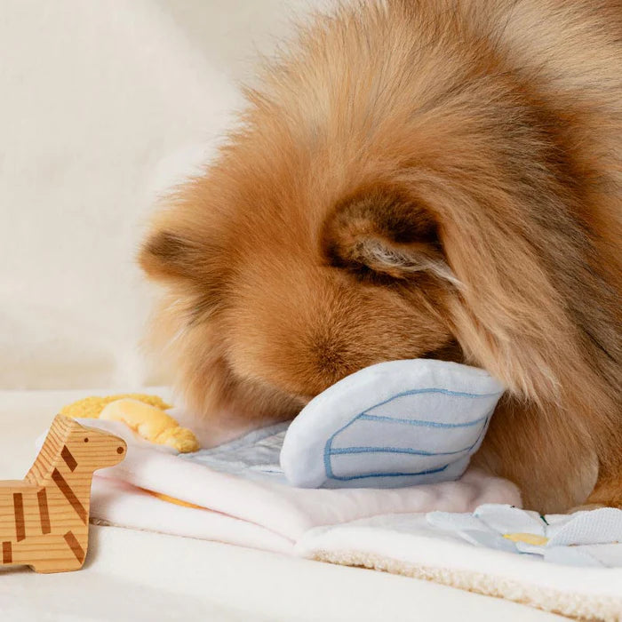 Bite Me | Fluffy Snuffy Mouse Nosework Book (snuffelboek)