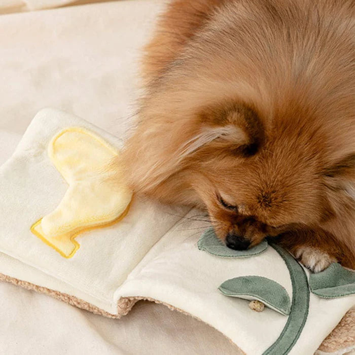 Bite Me | Fluffy Snuffy Monkey Nosework Book (snuffelboek)