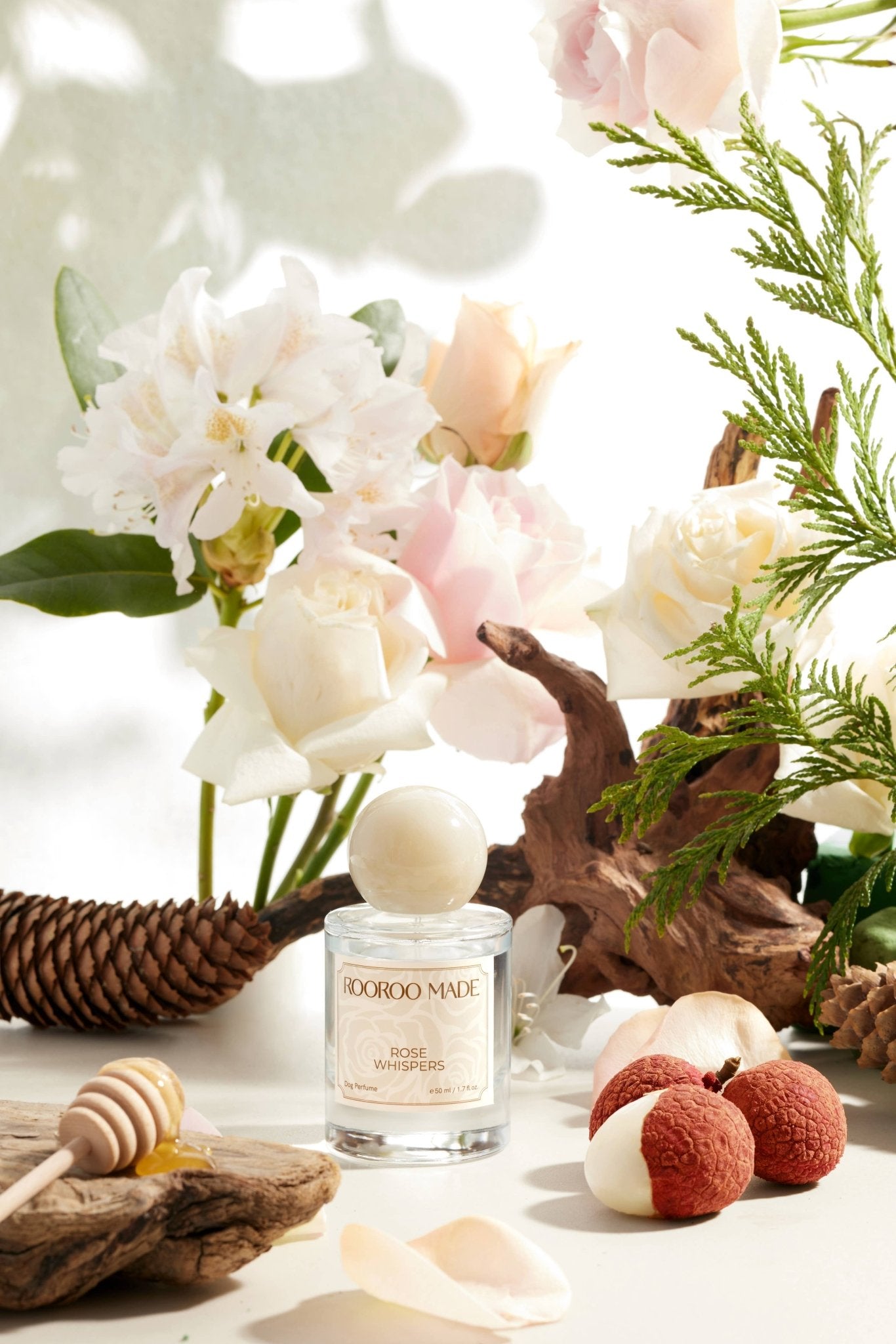 ROOROO MADE - Hondenparfum | ROSE WHISPERS - Golden Poms